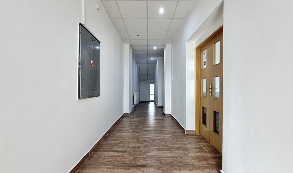 Prodej kanceláře 466 m², Chomutov – náhled fotky 16