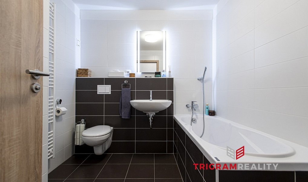 Pronájem bytu 2+kk 46 m², Hradec Králové – náhled fotky 5