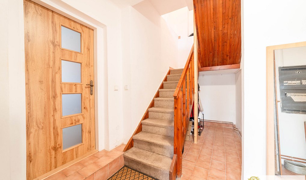 Prodej domu 185 m² s pozemkem 402 m², Paběnice – náhled fotky 14