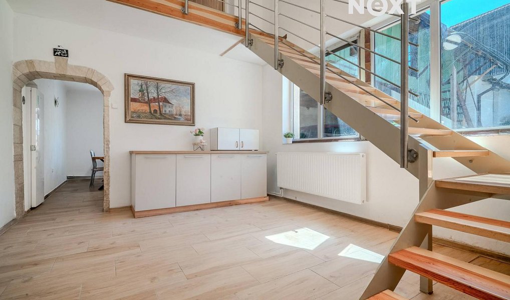 Prodej domu 204 m² s pozemkem 1 263 m², Olešnice – náhled fotky 3