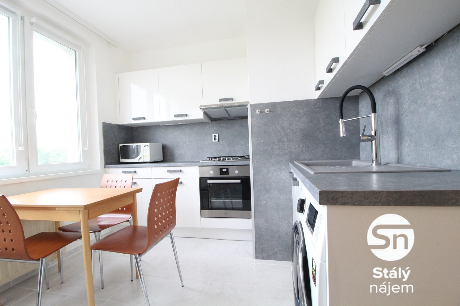 Pronájem bytu 2+1 52 m² – fotografie 2