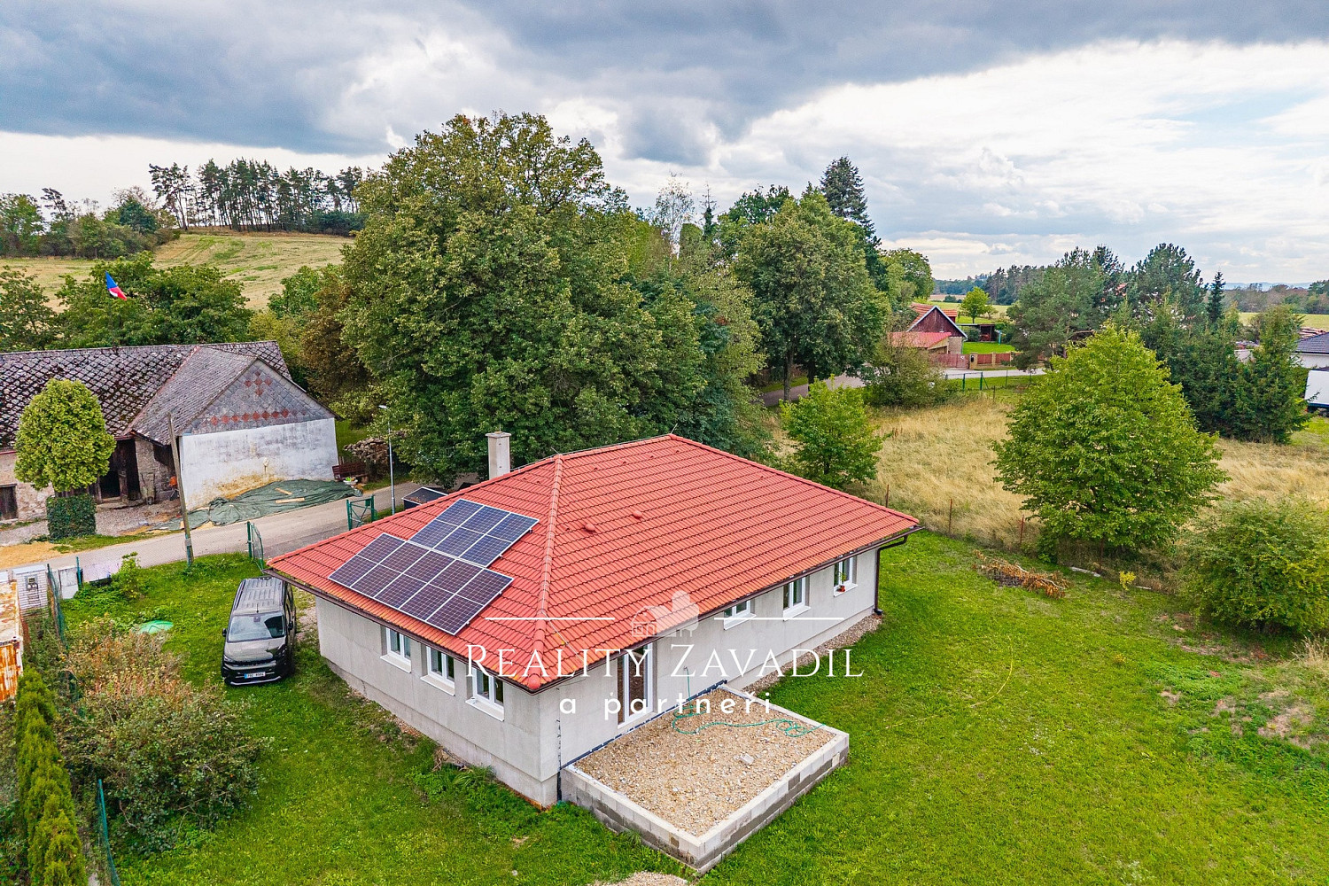 Prodej domu 135 m² s pozemkem 1 039 m² – fotografie 2