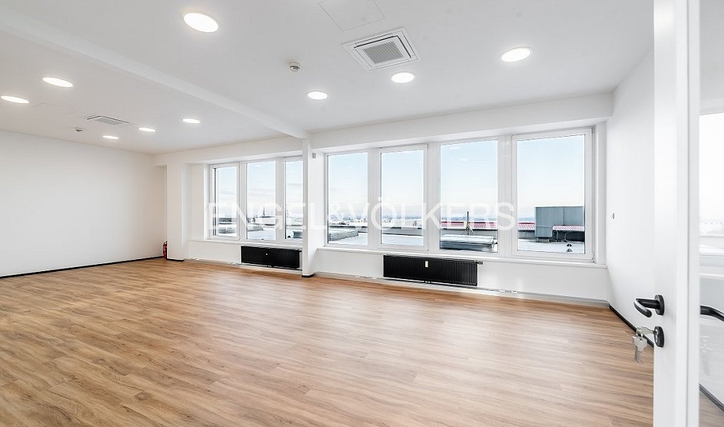 Pronájem kanceláře 200 m², Modletice – náhled fotky 2