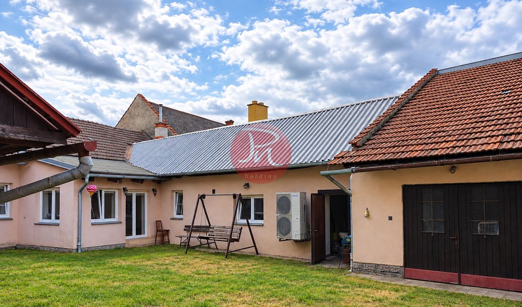 Prodej domu 340 m² s pozemkem 1 272 m², Hranice – náhled fotky 26