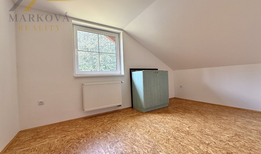 Prodej domu 219 m² s pozemkem 4 179 m², Bujanov – náhled fotky 19