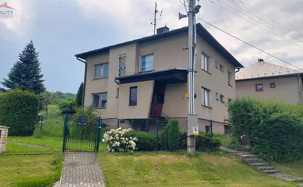 Prodej domu 237 m² s pozemkem 837 m², Loučka, okres Vsetín