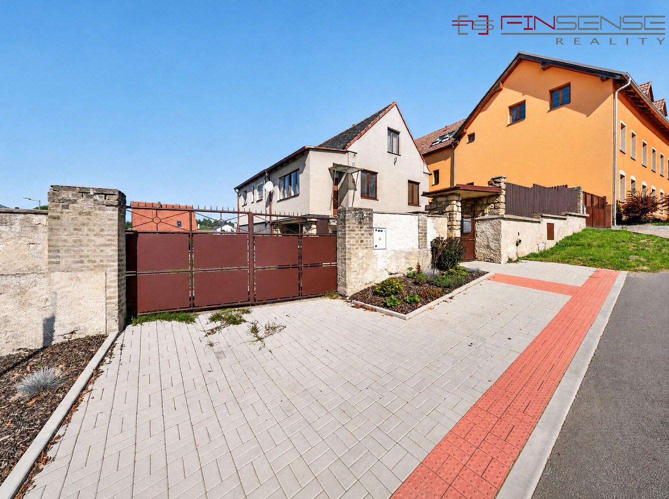 Prodej domu 90 m² s pozemkem 915 m²