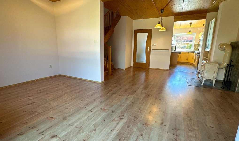 Prodej domu 125 m² s pozemkem 61 m², Rudná – náhled fotky 10