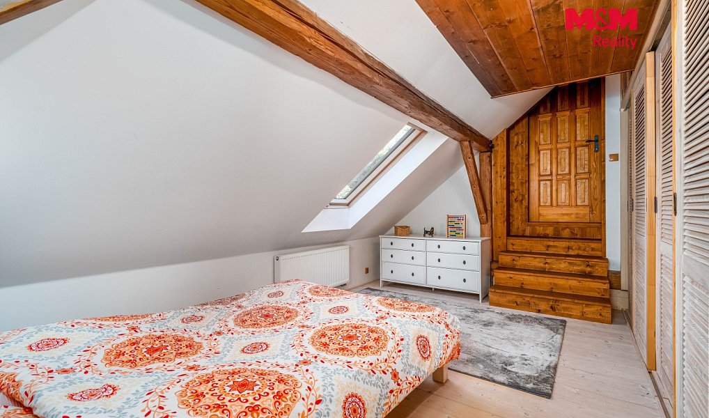 Prodej domu 279 m² s pozemkem 5 839 m², Volary – náhled fotky 12