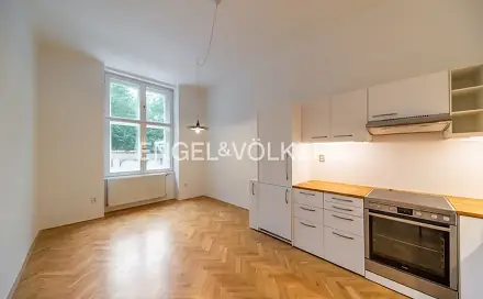 Pronájem bytu 4+1 130 m², U starého hřbitova, Praha 1 - Josefov