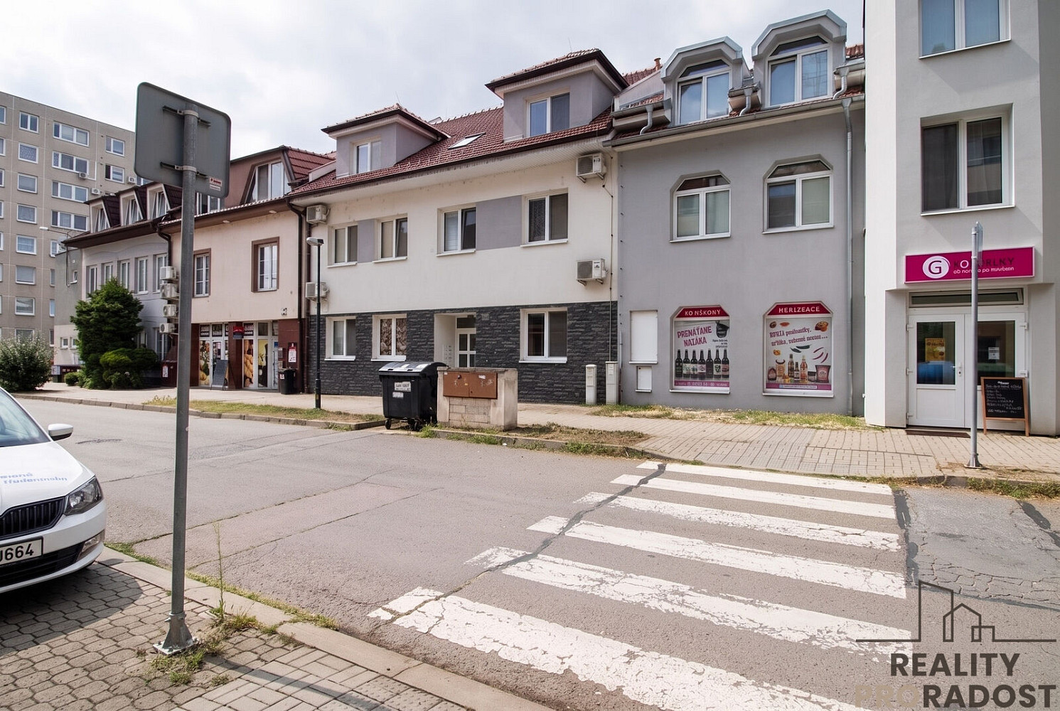 Pronájem obchodních prostor 34 m²