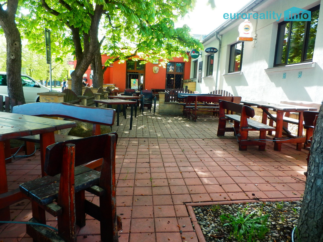 Pronájem restaurace 322 m² – pohled 2