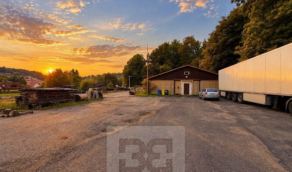 Prodej výrobních prostor 1 000 m², Jilemnice – náhled fotky 7