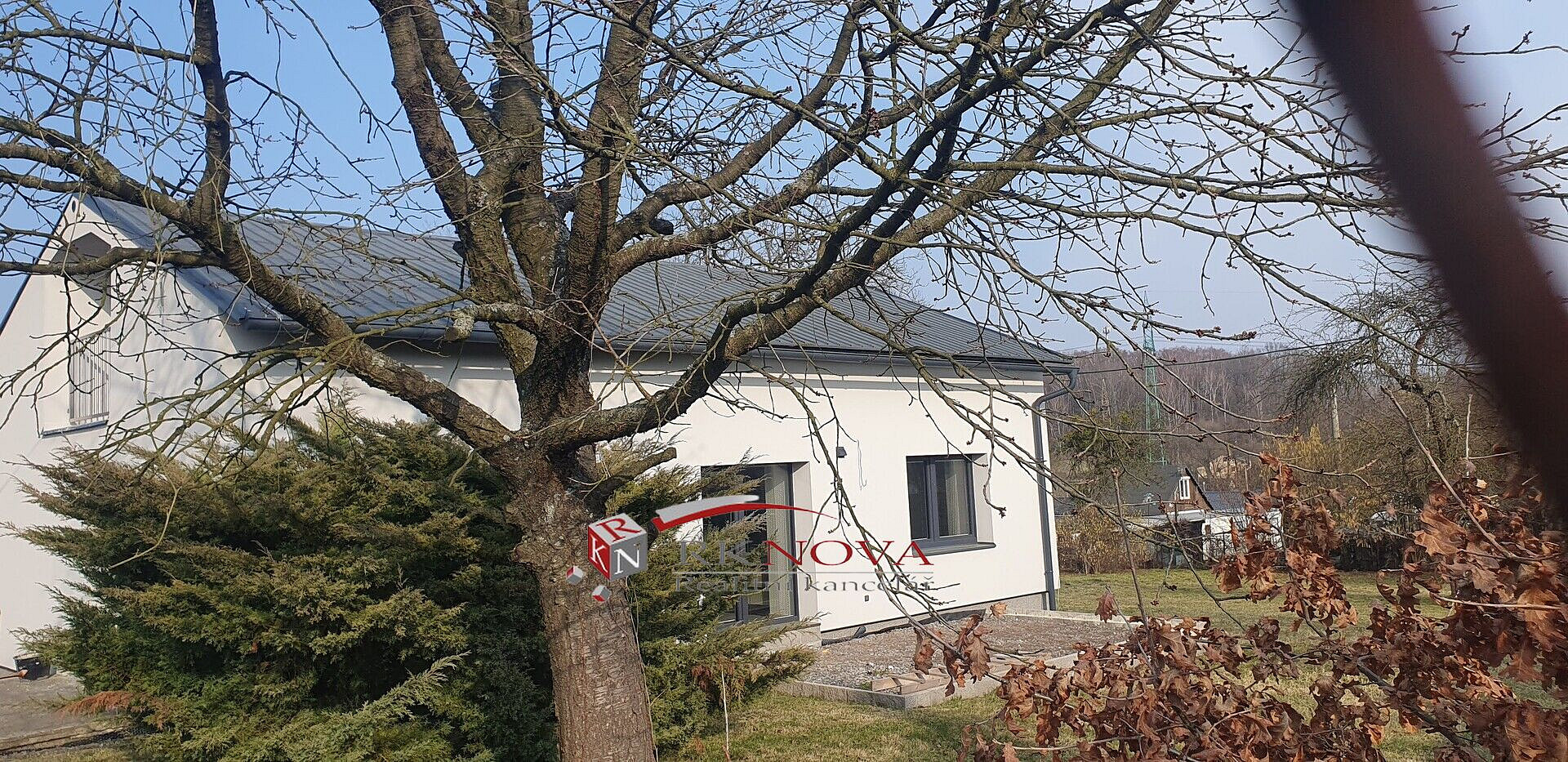 Pronájem domu 190 m² s pozemkem 1 978 m² — photo 2