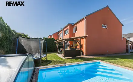 Prodej domu 133 m² s pozemkem 297 m², Na Zámku, Nehvizdy, okres Praha-východ