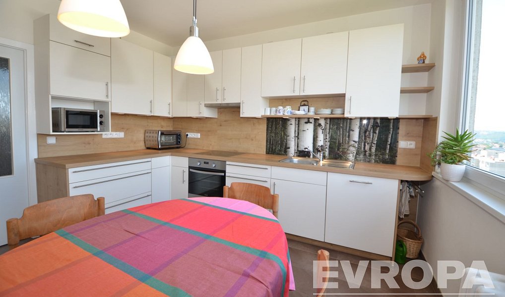 Prodej bytu 3+1 74 m², Praha – náhled fotky 4
