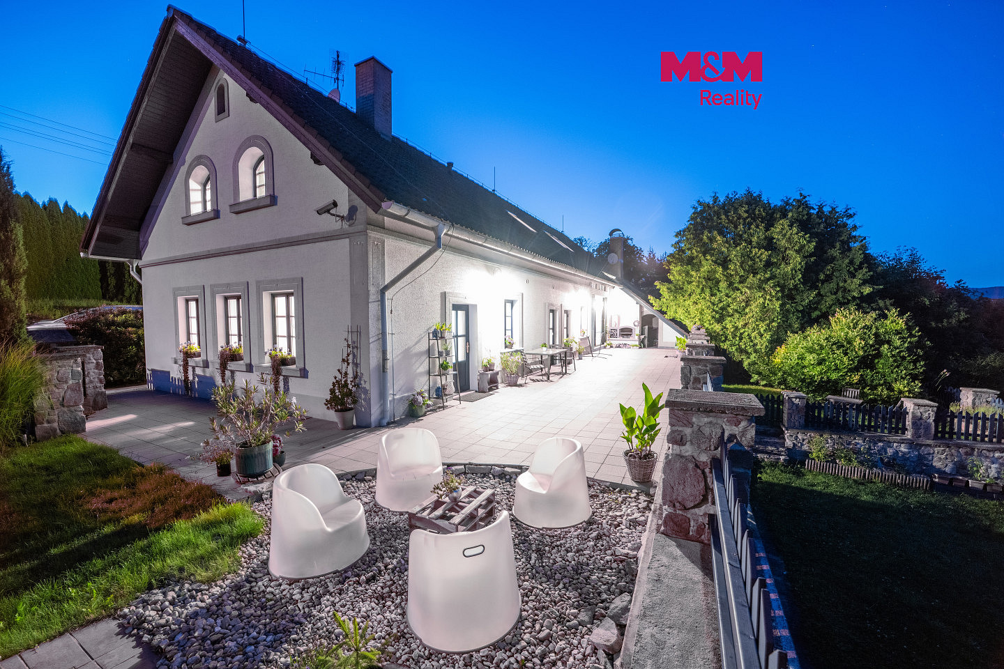 Prodej domu 223 m² s pozemkem 5 844 m²