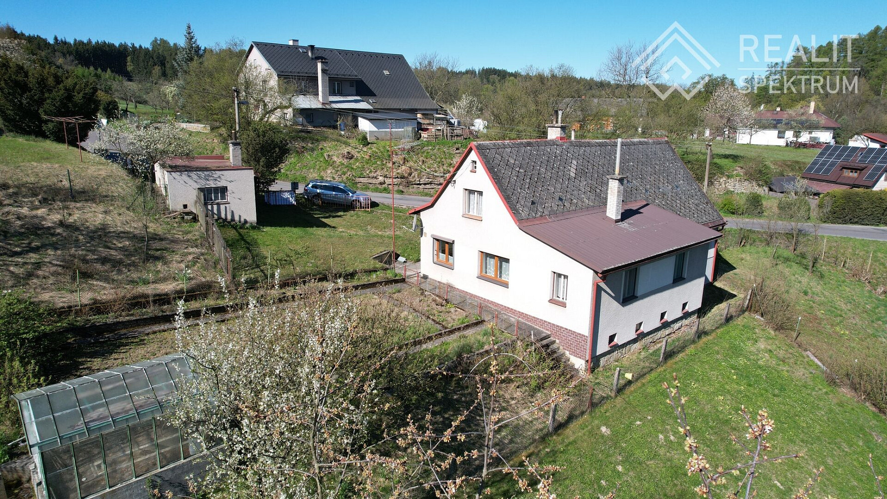 Prodej domu 149 m² s pozemkem 643 m² — photo 2