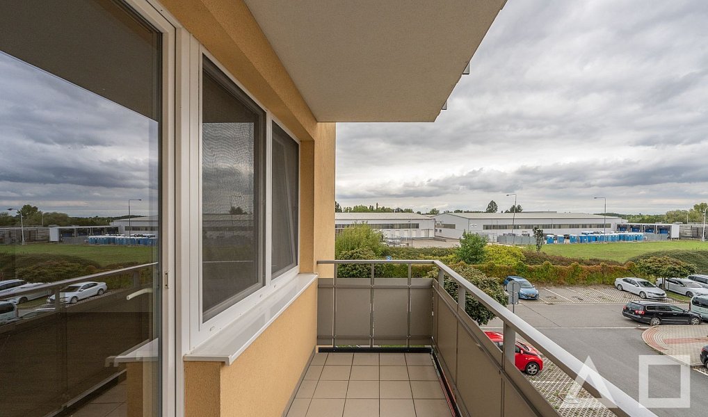 Prodej bytu 1+kk 35 m², Praha – náhled fotky 13