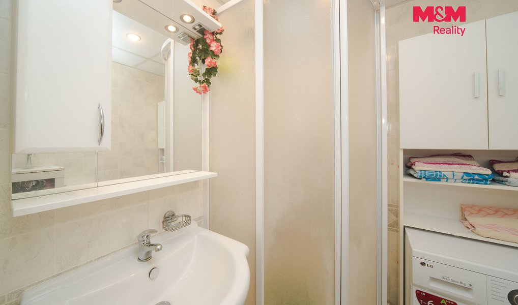 Prodej bytu 3+1 75 m², Praha – náhled fotky 14