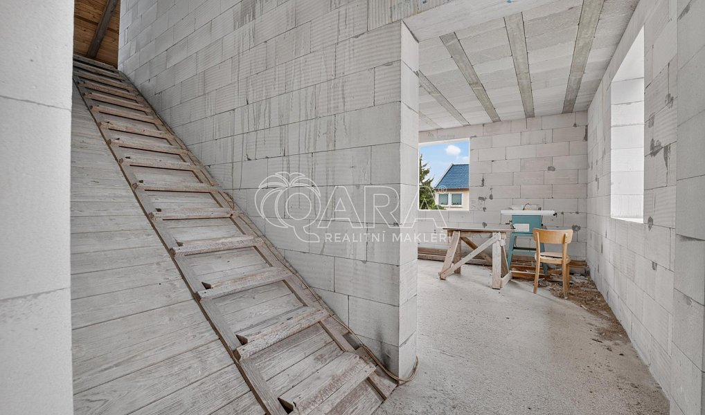 Prodej domu 170 m² s pozemkem 612 m², Lišany – náhled fotky 35