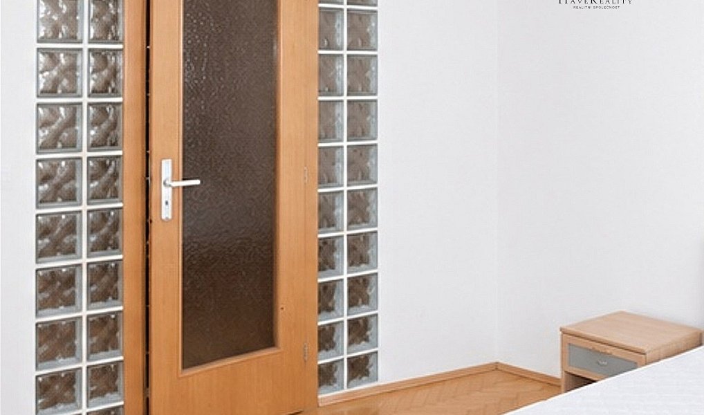 Pronájem bytu 2+kk 57 m², Praha – náhled fotky 9