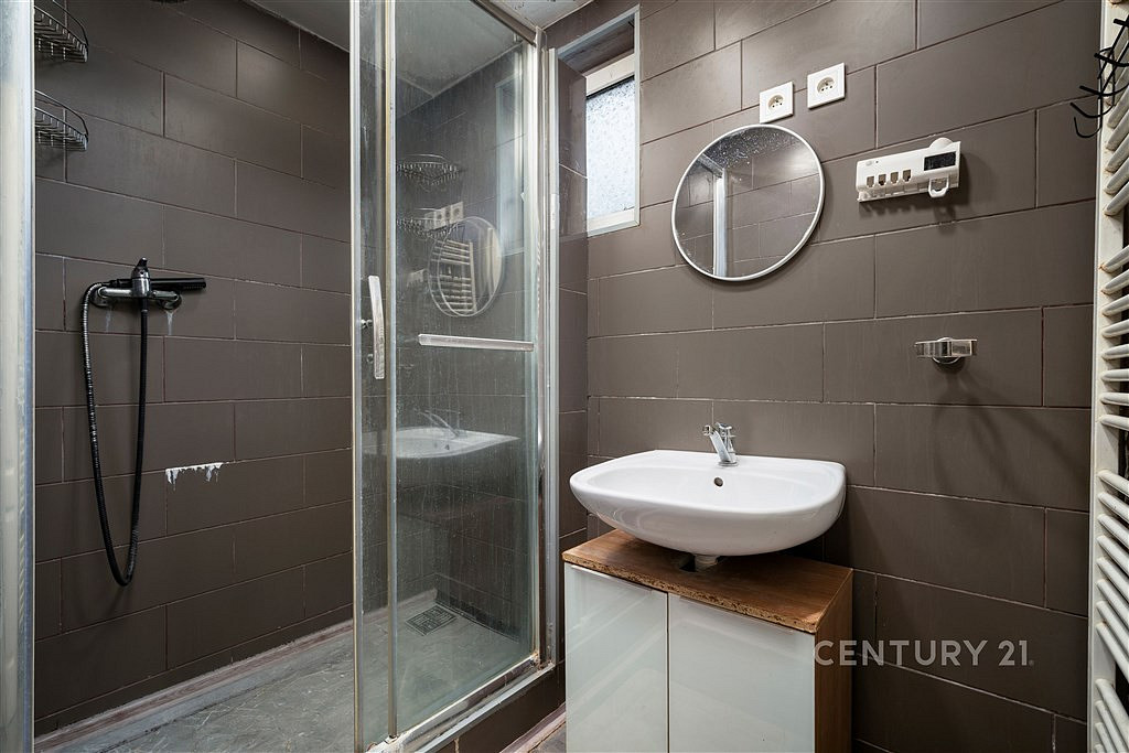 Prodej nájemního domu, činžáku 300 m² – pohled 4