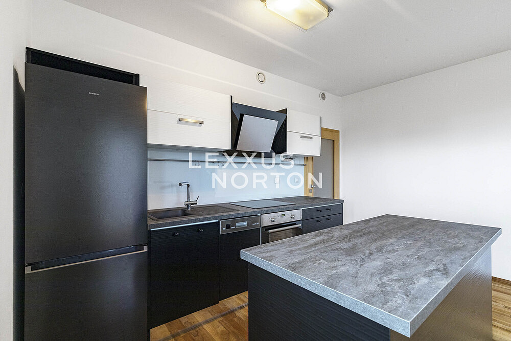 Pronájem bytu 2+kk 54 m² – fotografie 2
