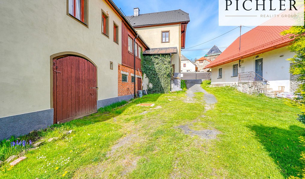 Prodej ubytovacího objektu 355 m², Čachrov – náhled fotky 32