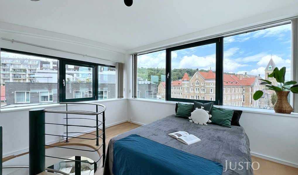 Pronájem bytu 2+1 100 m², Praha – náhled fotky 2