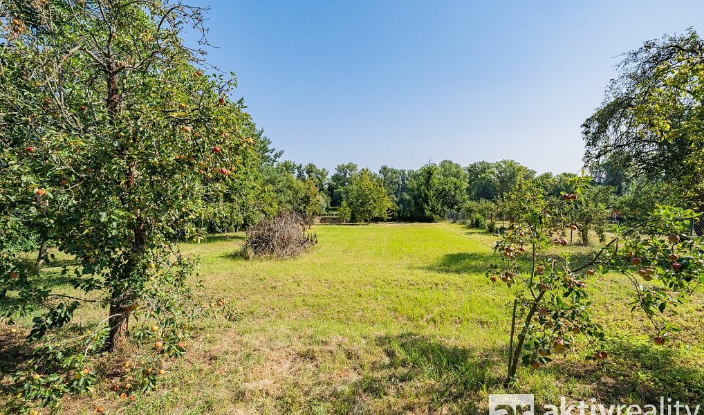 Prodej stavebního pozemku 1 690 m², Horní Počaply – náhled fotky 11