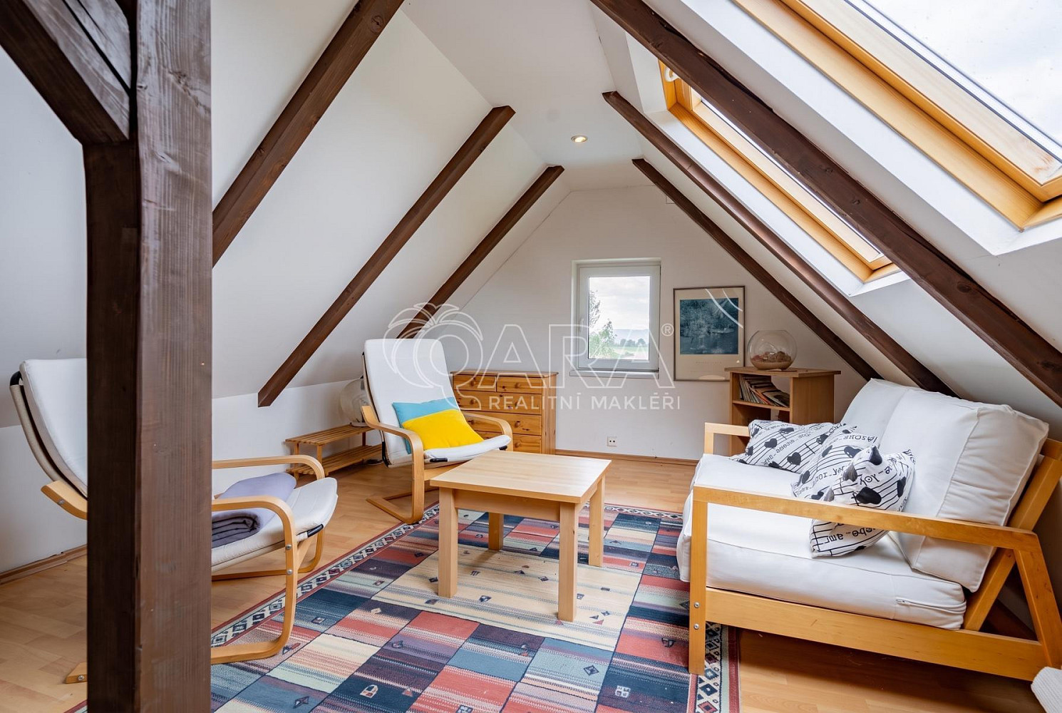 Prodej domu 279 m² s pozemkem 1 255 m² – fotografie 4