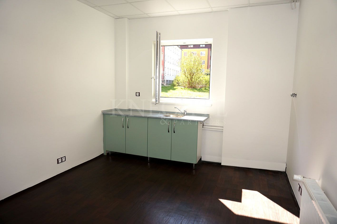 Pronájem obchodních prostor 10 m²