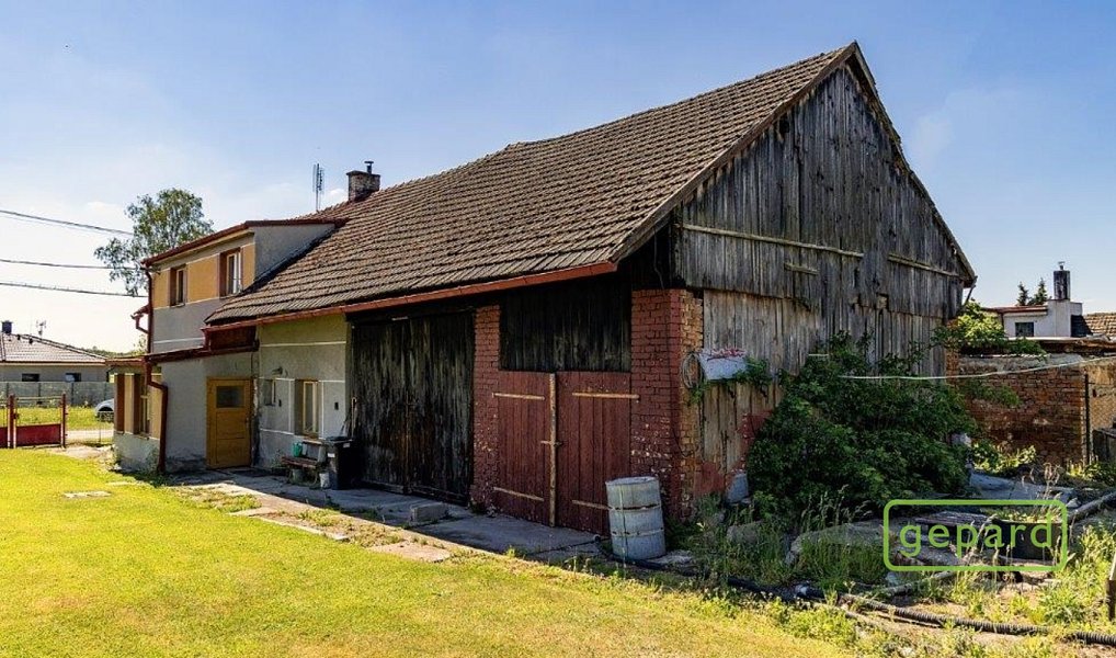 Prodej domu 170 m² s pozemkem 1 000 m², Obrubce – náhled fotky 3