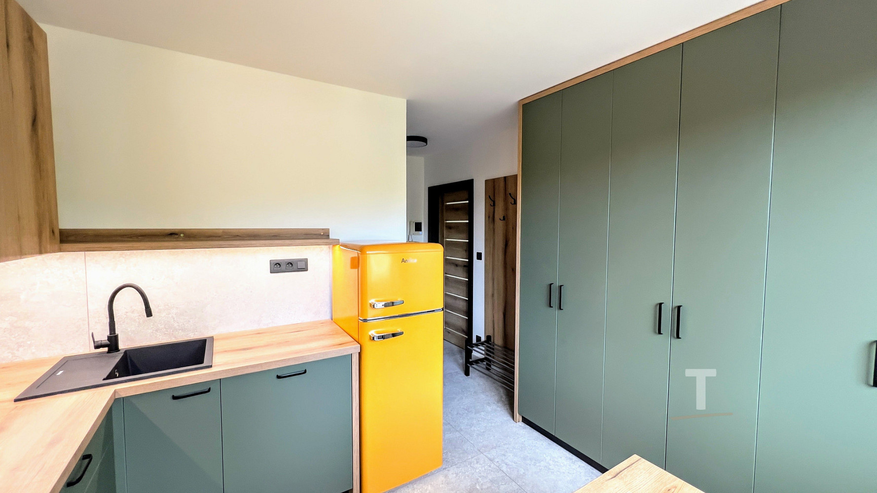 Pronájem bytu 1+1 37 m² – fotografie 4