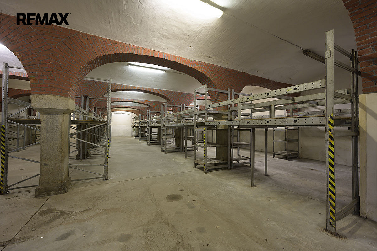 Prodej skladovacích prostor 450 m² – fotografie 4