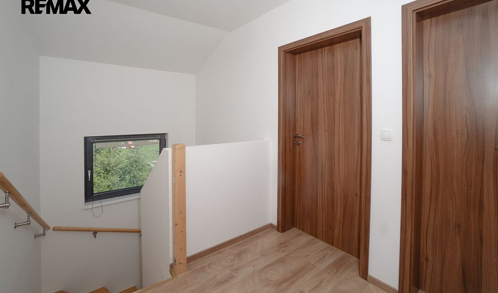 Prodej domu 127 m² s pozemkem 1 508 m², Jevany – náhled fotky 15