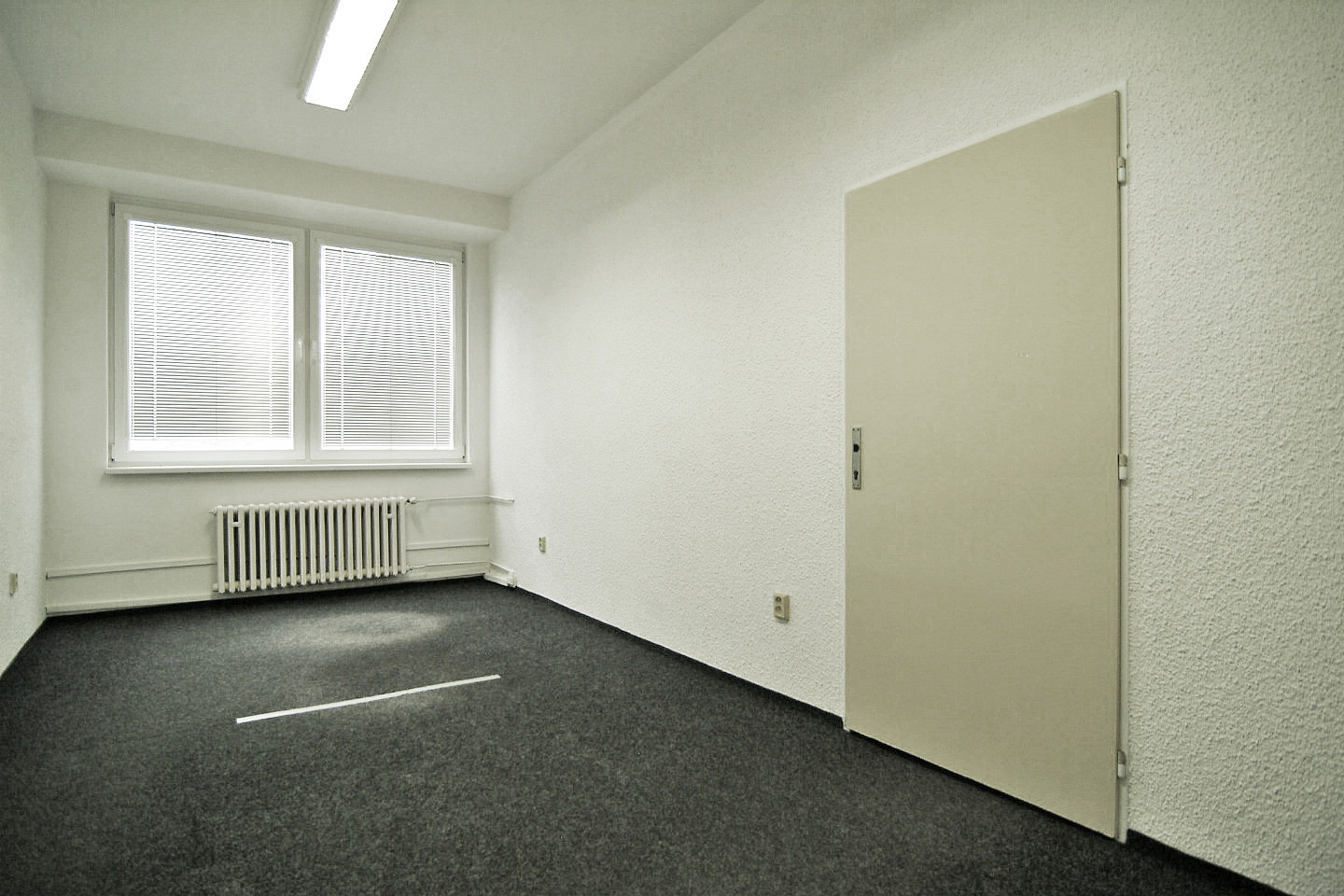 Pronájem kanceláře 18 m² – fotografie 5
