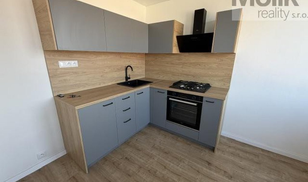 Pronájem bytu 3+1 62 m², Most – náhled fotky 3