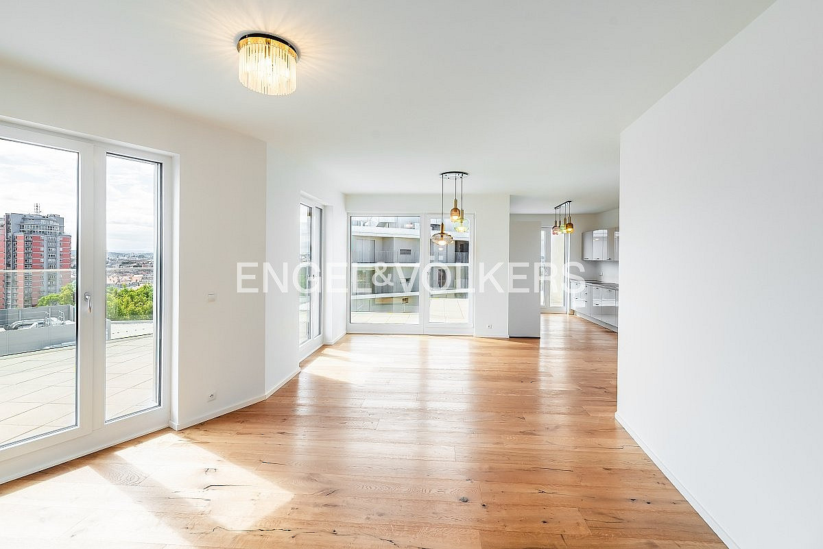 Pronájem bytu 3+kk 93 m²