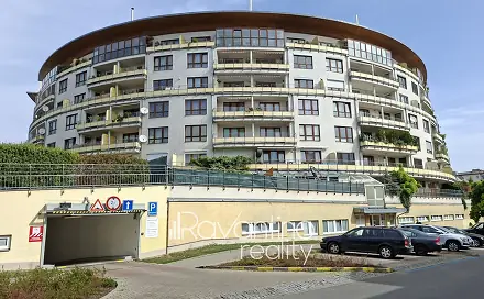 Pronájem garážového stání 17 m2, SFINX - Hrnčířská, Brno, Hrnčířská, Brno