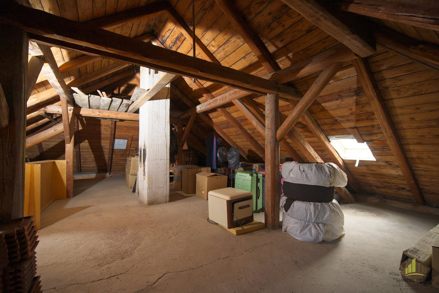 Prodej komerčního objektu (jiného typu) 180 m² — photo 2