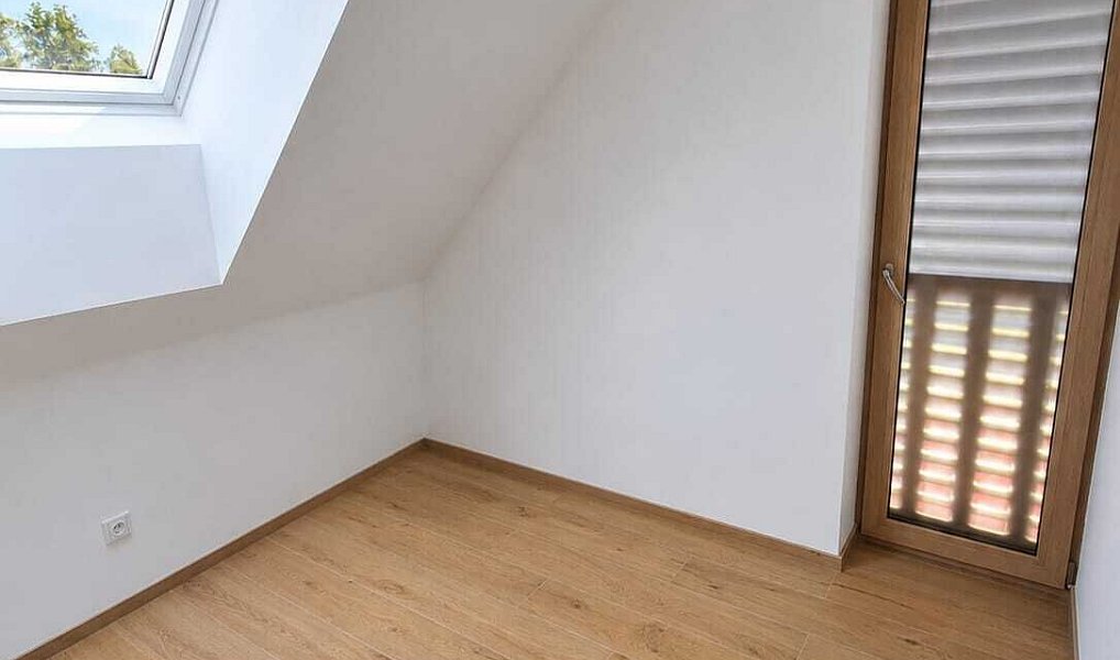 Pronájem domu 310 m² s pozemkem 2 017 m², Vendolí – náhled fotky 8