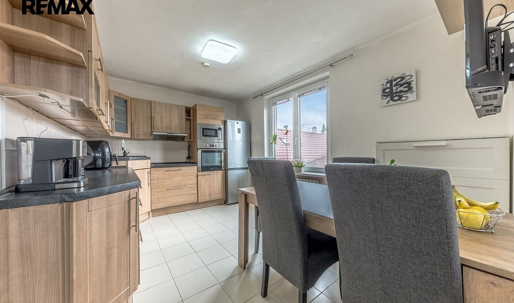 Prodej domu 189 m² s pozemkem 647 m², Praha – náhled fotky 3