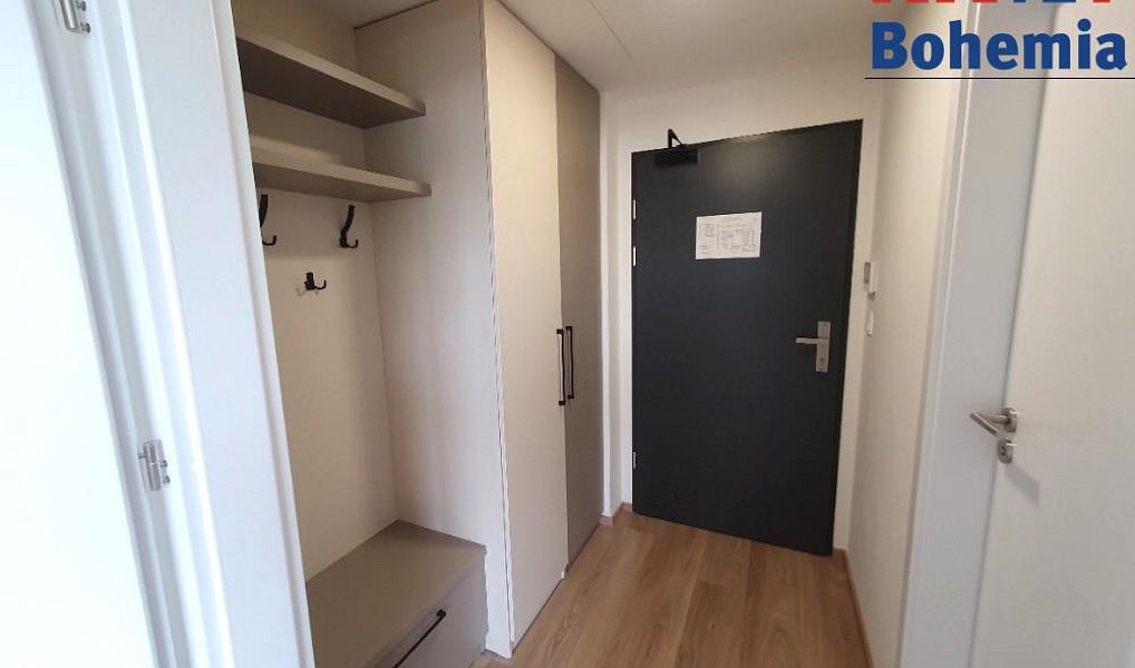 Pronájem bytu 1+kk 23 m², Mladá Boleslav – náhled fotky 9