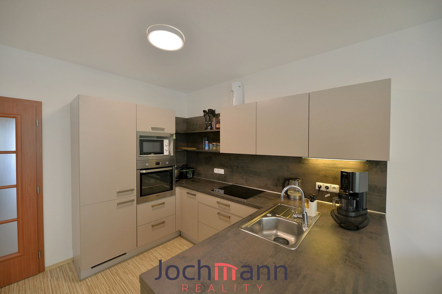 Pronájem bytu 2+kk 64 m²