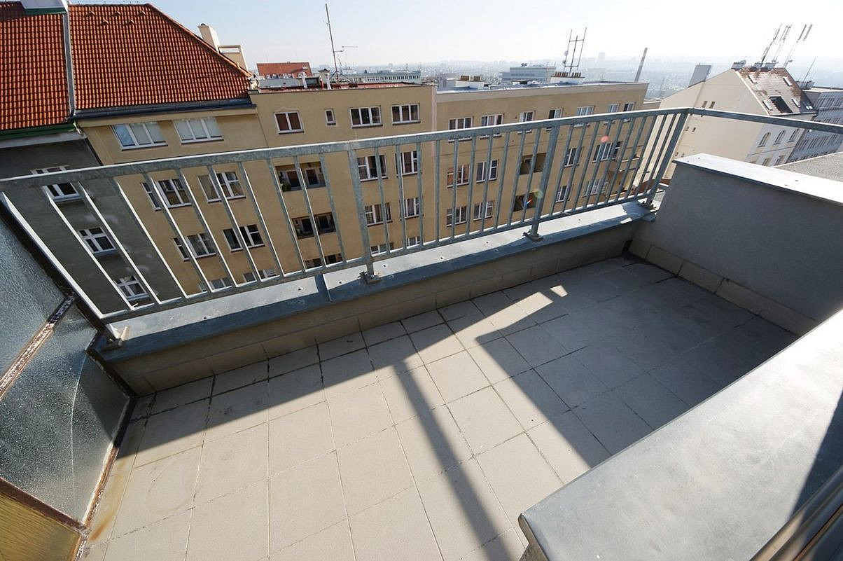 Pronájem bytu 1+1 39 m² — photo 2
