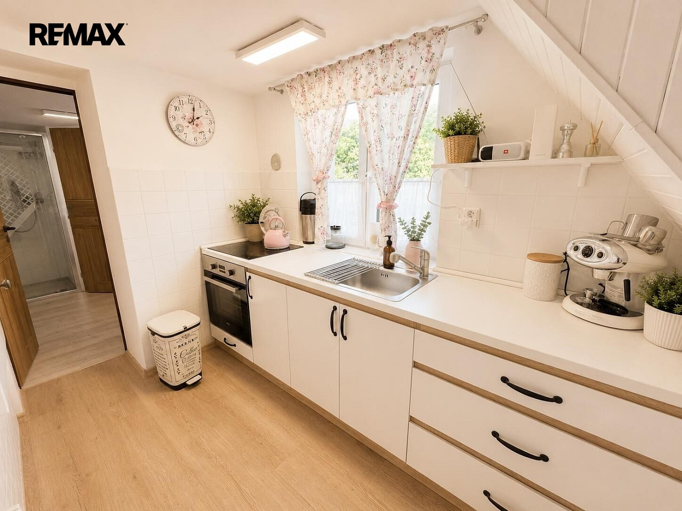 Prodej chaty/chalupy 70 m² s pozemkem 726 m² – fotografie 4