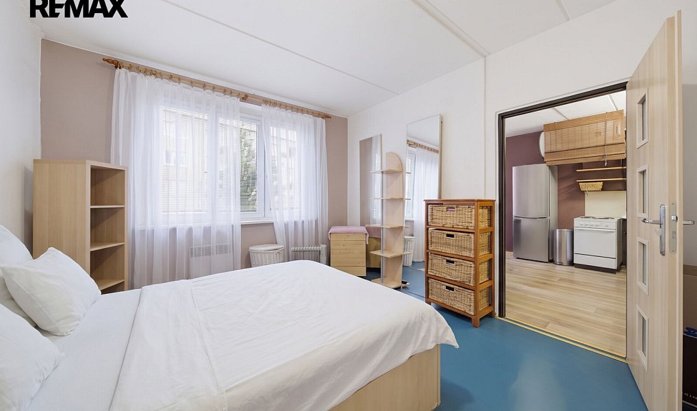 Prodej bytu 1+1 33 m², Karlovy Vary – náhled fotky 2