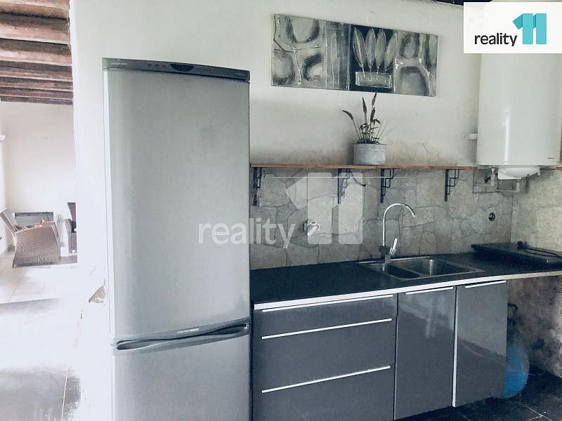 Pronájem domu 80 m² s pozemkem 296 m² — photo 3